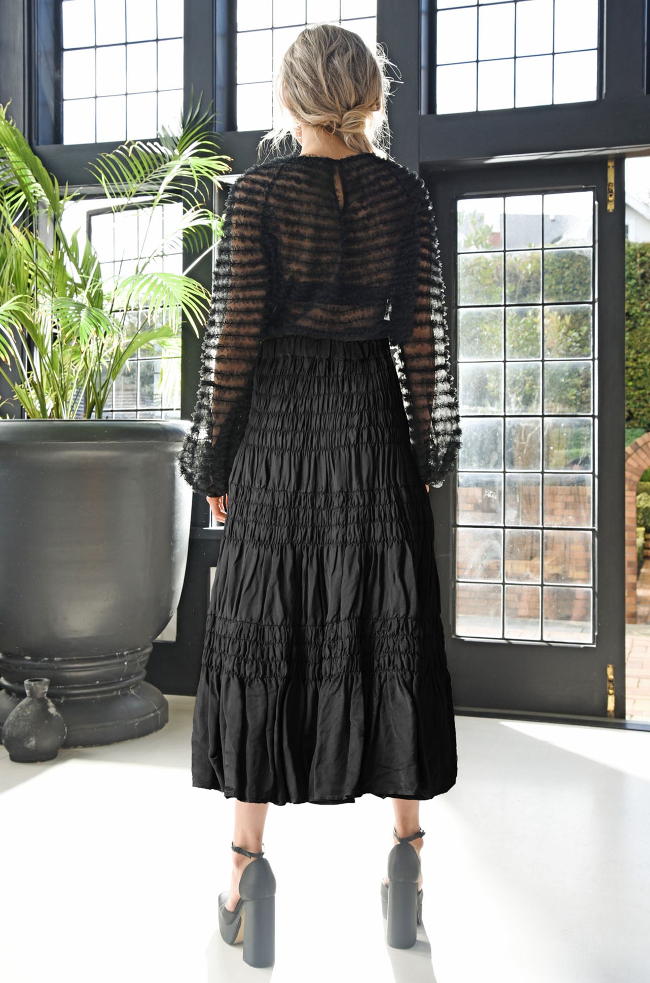 Trelise Cooper - Twill Standing Scrunchie Bar Skirt in Black