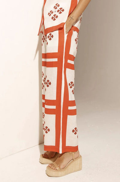 zoe kratzmann - breeze pant in tamarillo scarf