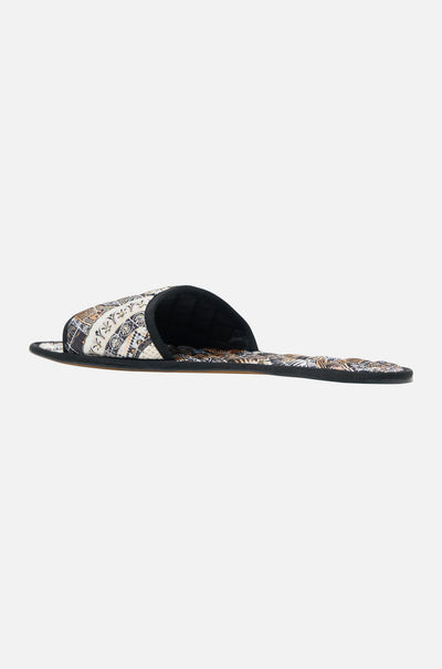 Camilla - Temples Of Dendara Slippers with Travel Case