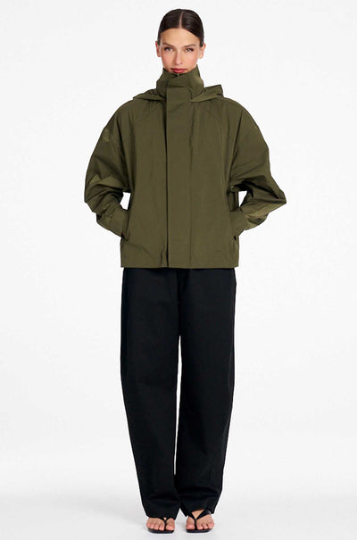 Signature Mela Purdie - Windbreaker in Rain