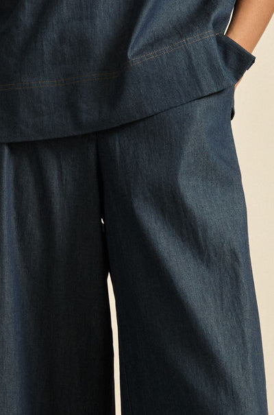 zoe kratzmann - astute pant