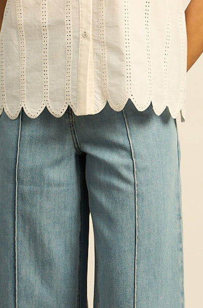zoe kratzmann - compass short in light washed denim