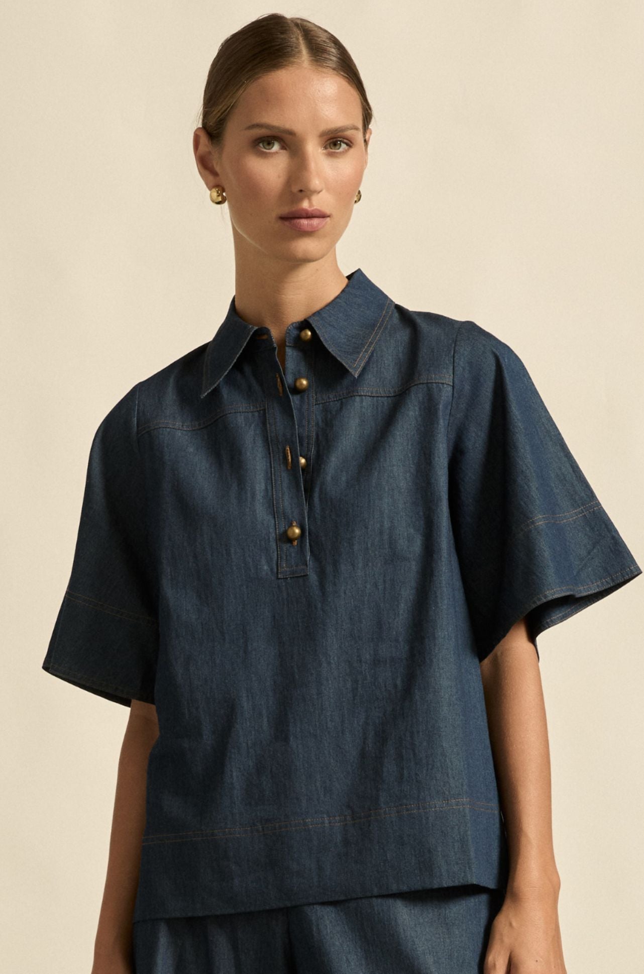 zoe kratzmann - insinuate top in dark chambray