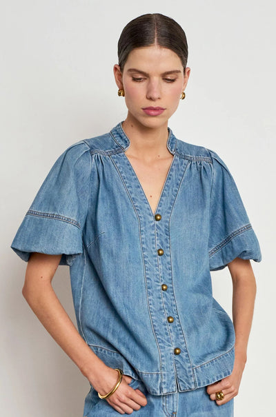 Zoe Kratzmann - magnify top in mid wash denim