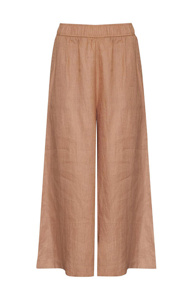 zoe kratzmann - stance pant in cafe