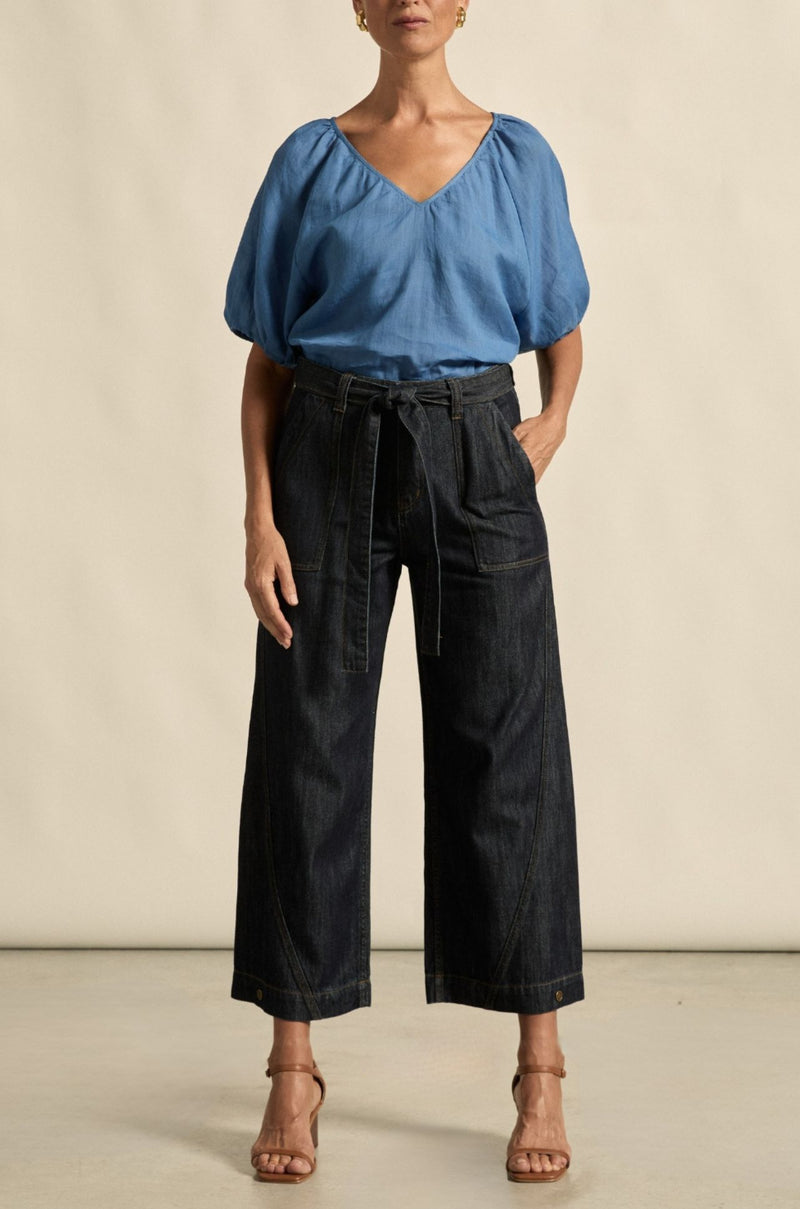 zoe kratzmann - trace top in shoreline