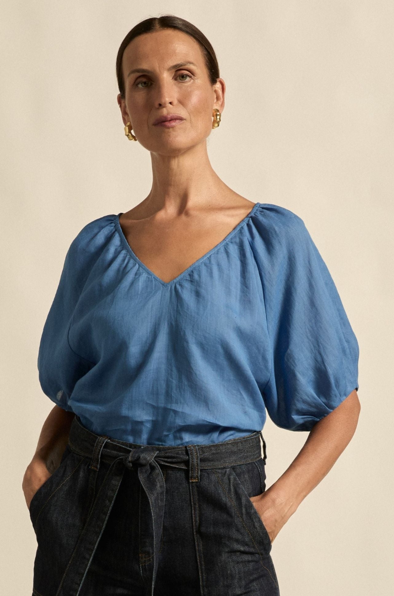 zoe kratzmann - trace top in shoreline