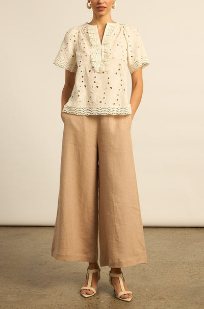 zoe kratzmann - vantage top in cream