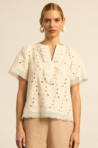 zoe kratzmann - vantage top in cream