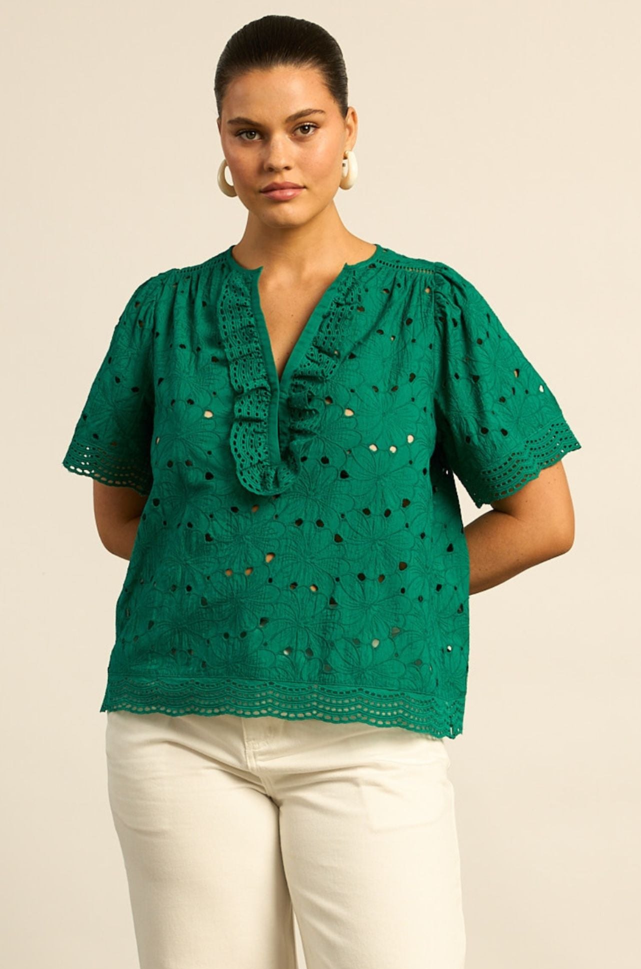 zoe kratzmann - vantage top in emerald